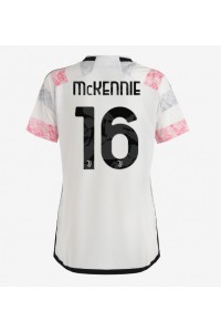 Fotbalové Dres Juventus Weston McKennie #16 Dámské Venkovní Oblečení 2023-24 Krátký Rukáv